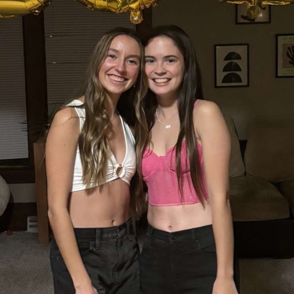 Meet your Posher, Kate - Picture 2 of 4